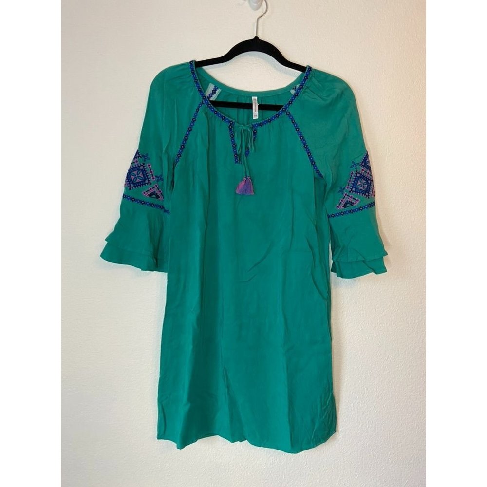 Southern‎ Tide women's XS green mini shift dress 3/4 sleeve embroidered tassel